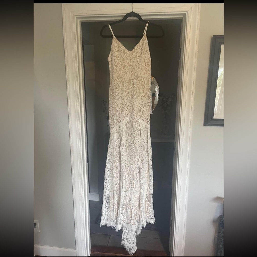 Wedding dress